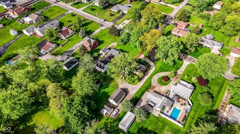 Photo of 95 N High School Road, Indianapolis, IN