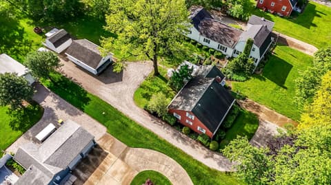Photo of 95 N High School Road, Indianapolis, IN