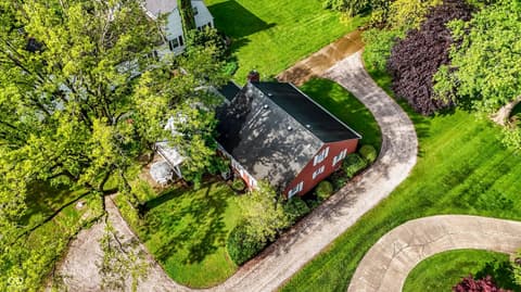 Photo of 95 N High School Road, Indianapolis, IN