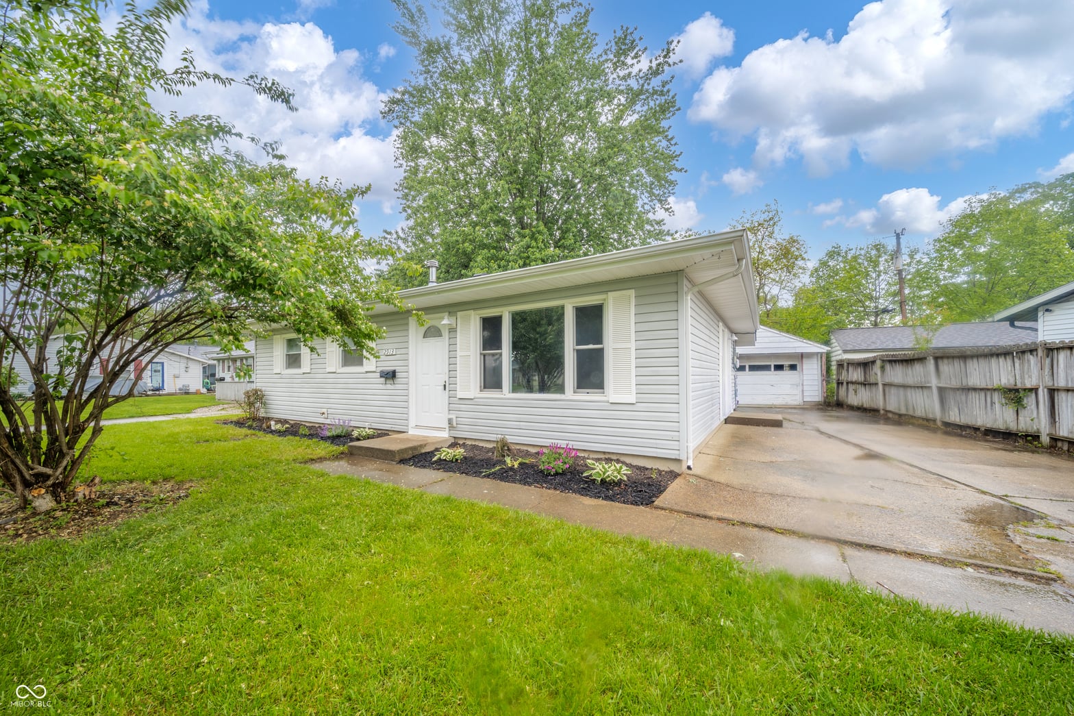 Photo of 2913 Dakota Drive, Anderson, IN