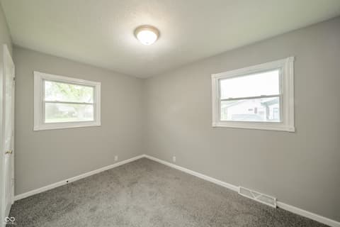 Photo of 2913 Dakota Drive, Anderson, IN