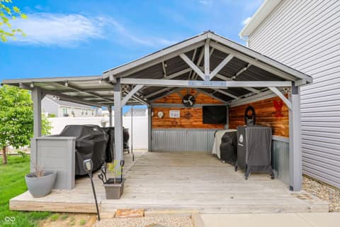 Photo of 13834 Hawkers Hill Drive, Camby, IN