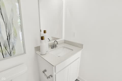 Photo of 4023 Ashton View Lane, Indianapolis, IN
