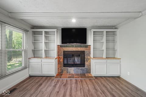 Photo of 610 Timber Mill Lane, Indianapolis, IN