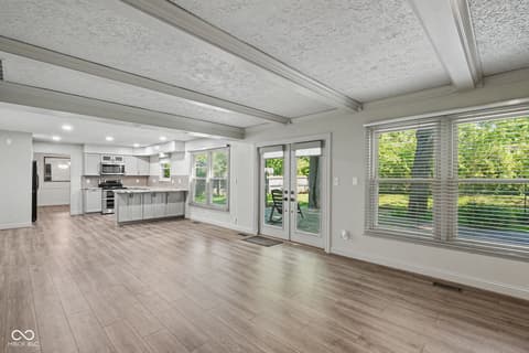 Photo of 610 Timber Mill Lane, Indianapolis, IN
