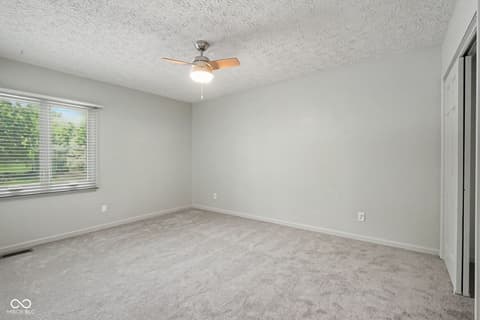 Photo of 610 Timber Mill Lane, Indianapolis, IN