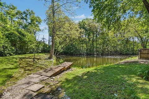 Photo of 610 Timber Mill Lane, Indianapolis, IN