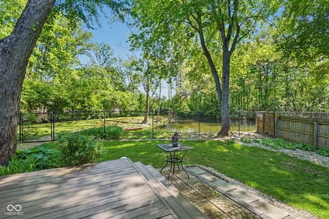 Photo of 610 Timber Mill Lane, Indianapolis, IN