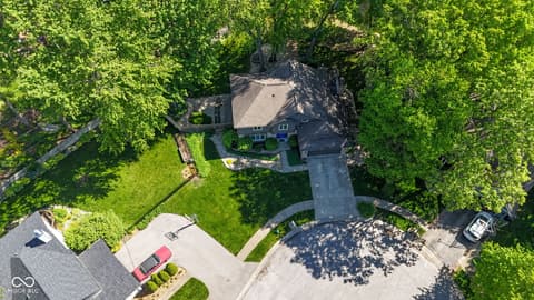 Photo of 610 Timber Mill Lane, Indianapolis, IN