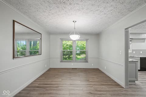 Photo of 610 Timber Mill Lane, Indianapolis, IN