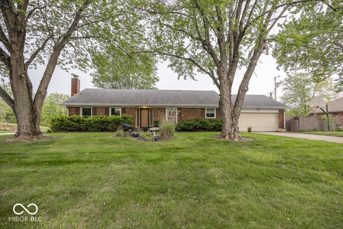 Front exterior at 1714 Pippin Drive, Greenfield, IN