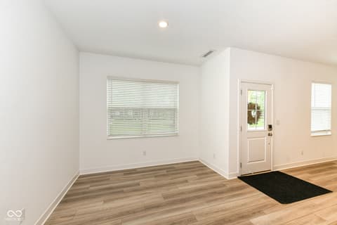 Foyer at 7199 Governors Row, Avon, IN