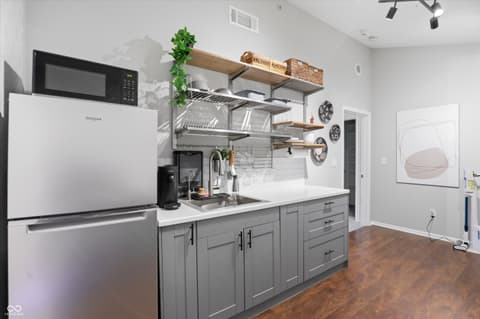 Photo of 6587 Reserve Drive, Indianapolis, IN