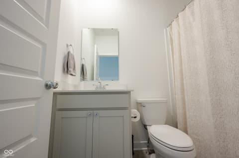 Photo of 327 Waterford Lane, Westfield, IN