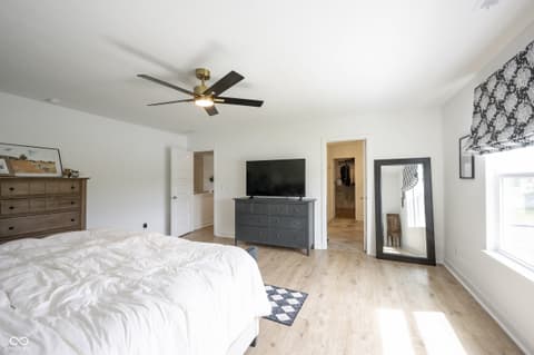 Photo of 327 Waterford Lane, Westfield, IN