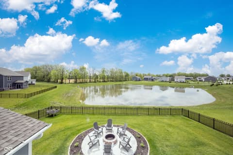 Photo of 327 Waterford Lane, Westfield, IN