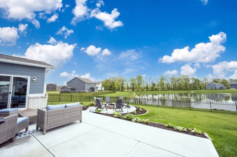 Photo of 327 Waterford Lane, Westfield, IN