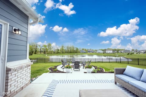 Photo of 327 Waterford Lane, Westfield, IN