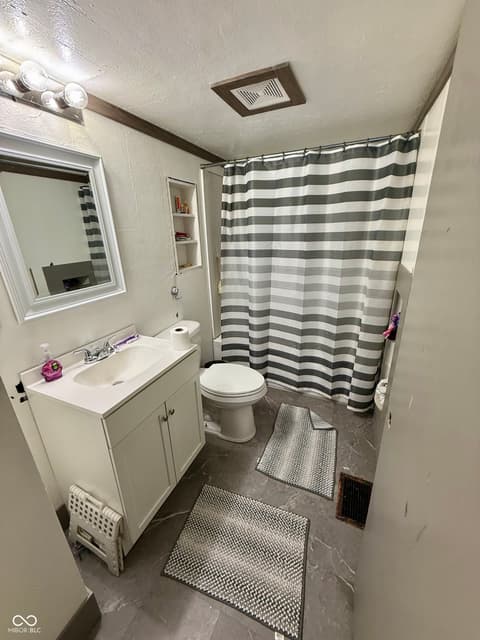 Photo of 2821 Morton Street, Anderson, IN