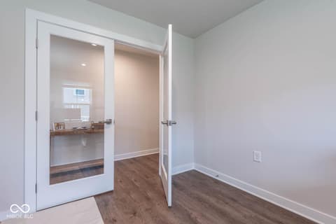 Photo of 946 Independence Drive, Edinburgh, IN