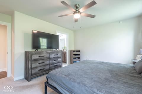Photo of 946 Independence Drive, Edinburgh, IN