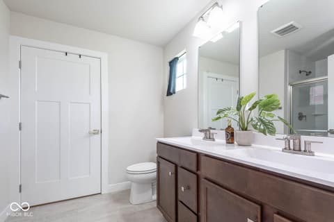 Photo of 946 Independence Drive, Edinburgh, IN