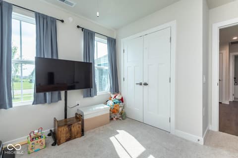 Photo of 946 Independence Drive, Edinburgh, IN