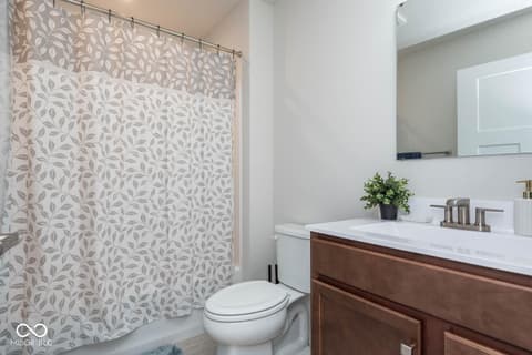 Photo of 946 Independence Drive, Edinburgh, IN