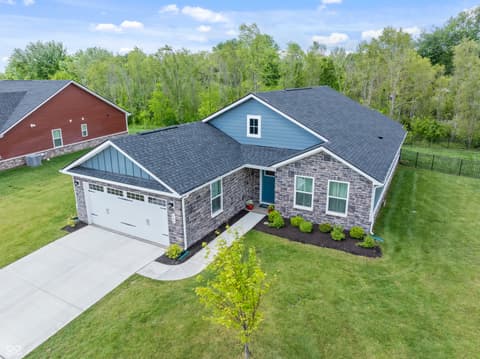 Photo of 946 Independence Drive, Edinburgh, IN