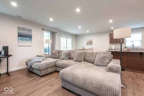 Photo of 946 Independence Drive, Edinburgh, IN