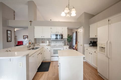 Photo of 7715 Heather Lane, Fishers, IN