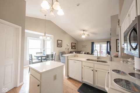 Photo of 7715 Heather Lane, Fishers, IN