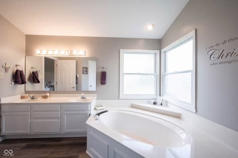 Photo of 7715 Heather Lane, Fishers, IN