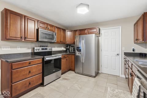 Photo of 1000 Sunnybrook Lane, Lebanon, IN