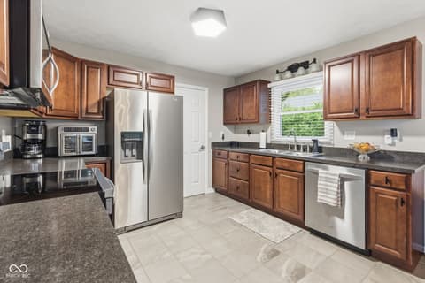 Photo of 1000 Sunnybrook Lane, Lebanon, IN