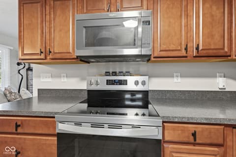 Photo of 1000 Sunnybrook Lane, Lebanon, IN