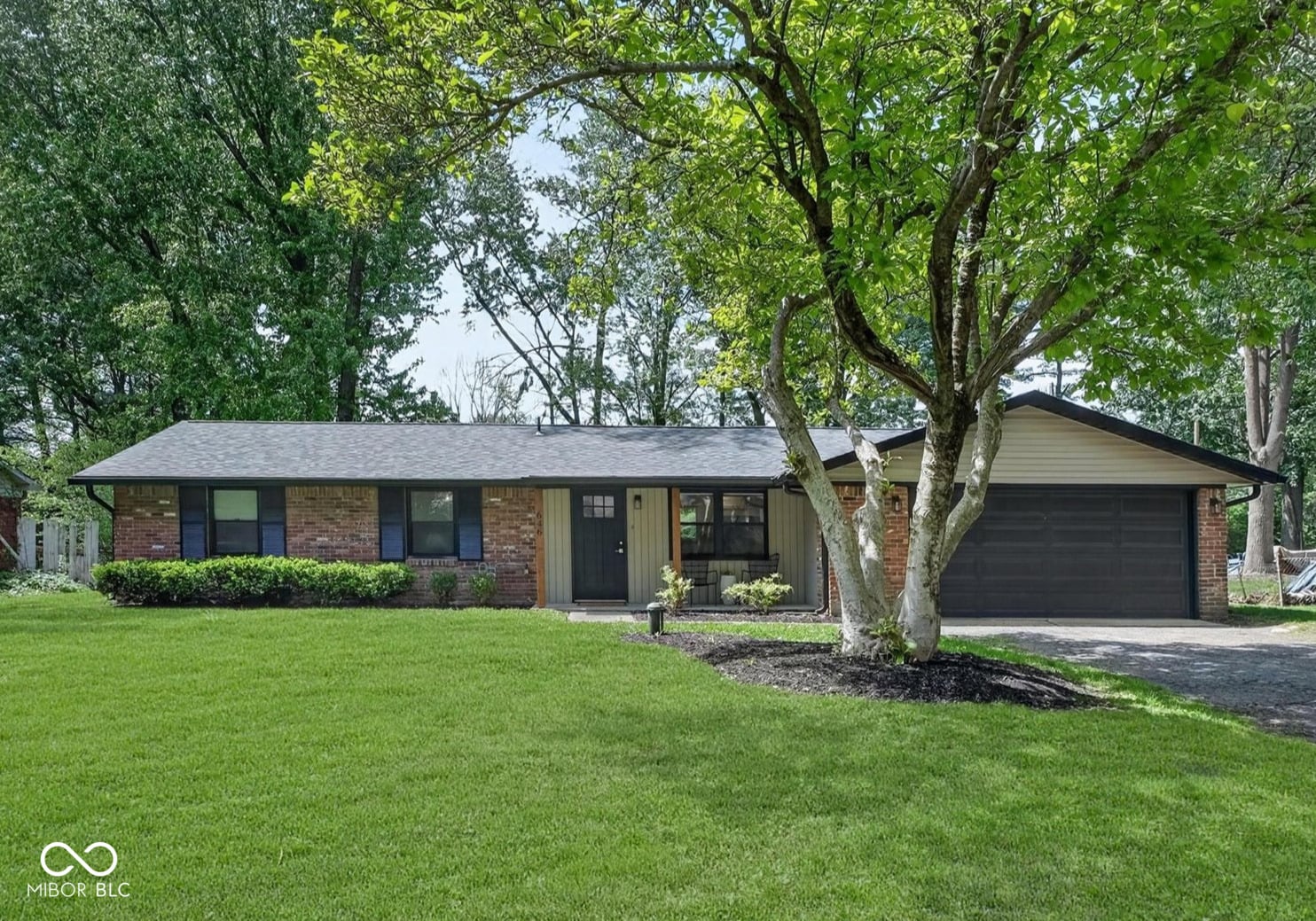 Photo of 646 Karen Drive, Zionsville, IN