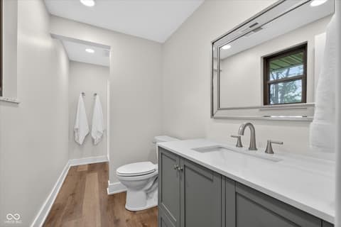 Photo of 646 Karen Drive, Zionsville, IN