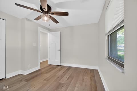Photo of 646 Karen Drive, Zionsville, IN