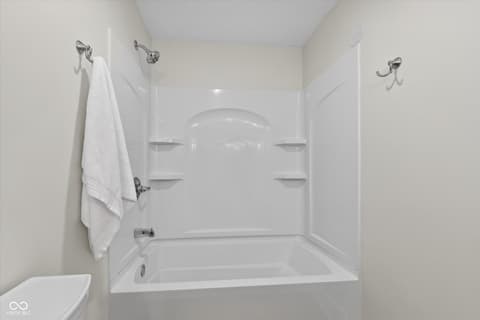 Photo of 646 Karen Drive, Zionsville, IN