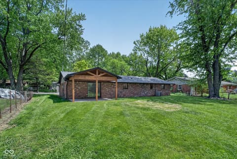 Photo of 646 Karen Drive, Zionsville, IN