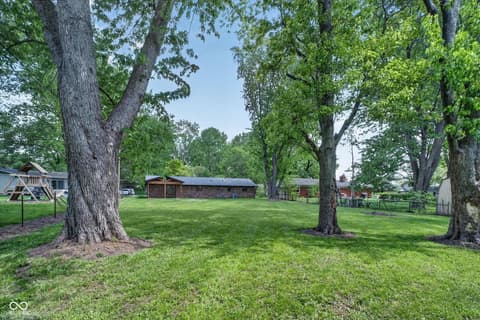 Photo of 646 Karen Drive, Zionsville, IN