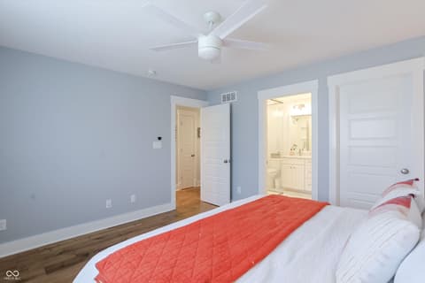 Photo of 10472 Lower Garden Way, Zionsville, IN