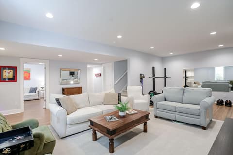 Photo of 10472 Lower Garden Way, Zionsville, IN