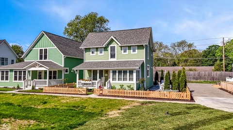 Photo of 10472 Lower Garden Way, Zionsville, IN