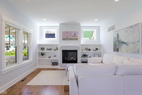 Photo of 10472 Lower Garden Way, Zionsville, IN