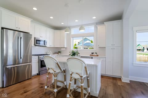 Photo of 10472 Lower Garden Way, Zionsville, IN