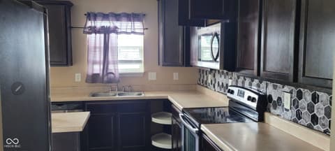 Photo of 1752 Honeylocust Drive, Indianapolis, IN