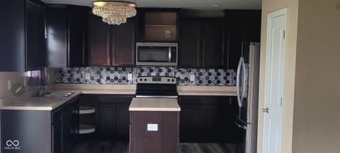 Photo of 1752 Honeylocust Drive, Indianapolis, IN