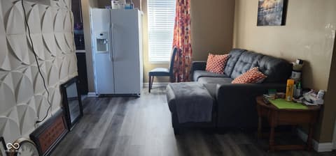 Living room at 1752 Honeylocust Drive, Indianapolis, IN